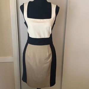 Color Block Sloan Dress, Banana Republic Sz 6.  Barely worn. Stretchy, comfy